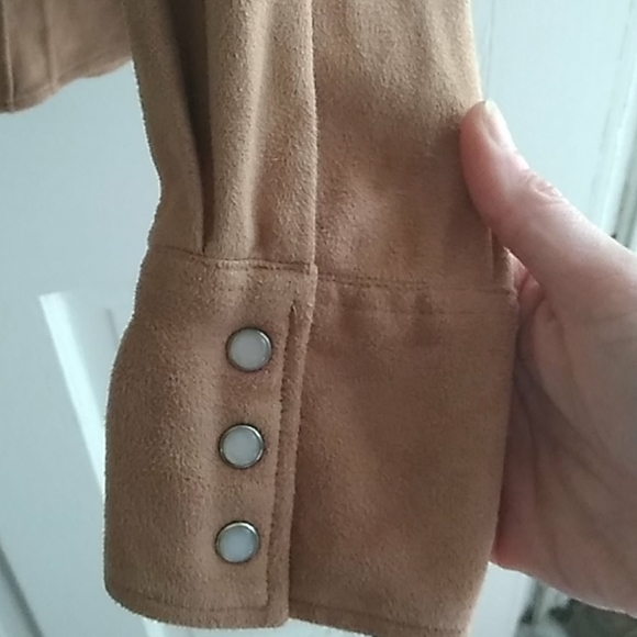 Faux suede button down DCC size M - Picture 3 of 4